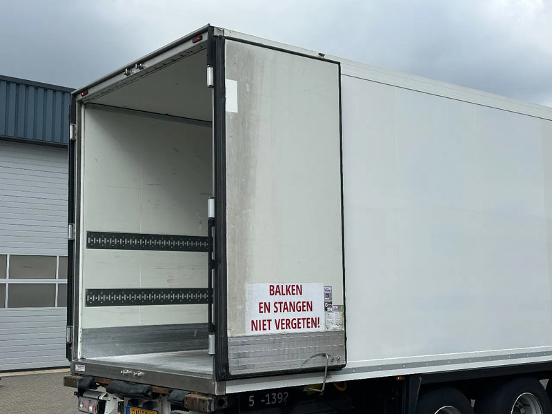 Krone Carrier Vector 1550 / Ov-Laadklep / Lift-As / Apk! - Refrižeratorius puspriekabė: foto 5 Krone Carrier Vector 1550 / Ov-Laadklep / Lift-As / Apk! - Refrižeratorius puspriekabė: foto 5