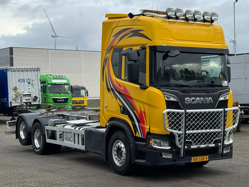 Scania R650 V8 6x2 WB 4.95mtr Retarder Full Air - Važiuoklės sunkvežimis: foto 2 Scania R650 V8 6x2 WB 4.95mtr Retarder Full Air - Važiuoklės sunkvežimis: foto 2