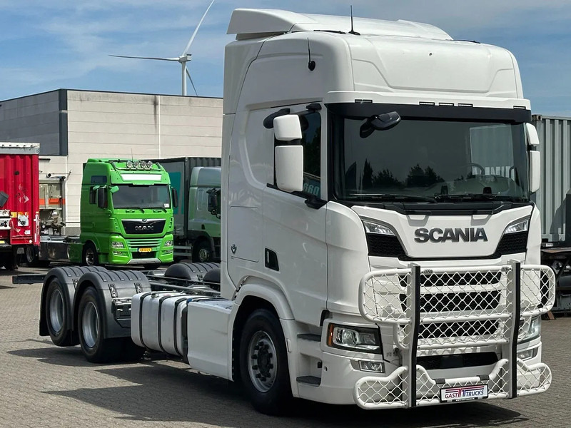 Scania R660 V8 6x4 or 6x2 Chassis with Lift-Axle / Retarder / Wb 4.75 / Full Air - Važiuoklės sunkvežimis: foto 2 Scania R660 V8 6x4 or 6x2 Chassis with Lift-Axle / Retarder / Wb 4.75 / Full Air - Važiuoklės sunkvežimis: foto 2
