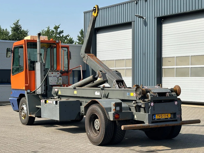 Terberg YT 222 4x2 AJK 30T Haakarm / Weegsysteem / Overdrukcabine / *NL-Kenteken* - Hook-lift sunkvežimis: foto 4 Terberg YT 222 4x2 AJK 30T Haakarm / Weegsysteem / Overdrukcabine / *NL-Kenteken* - Hook-lift sunkvežimis: foto 4