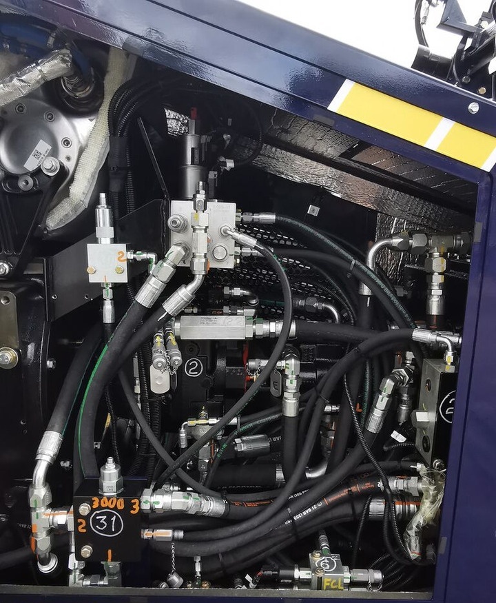 Universal UNI25 lizingą Universal UNI25: foto 18