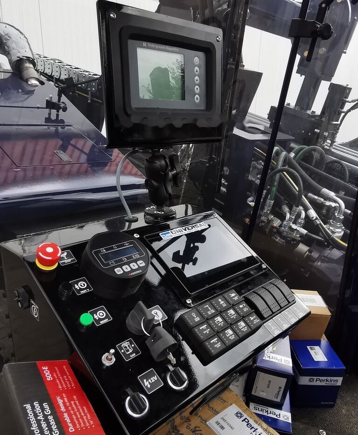 Universal UNI25 lizingą Universal UNI25: foto 19