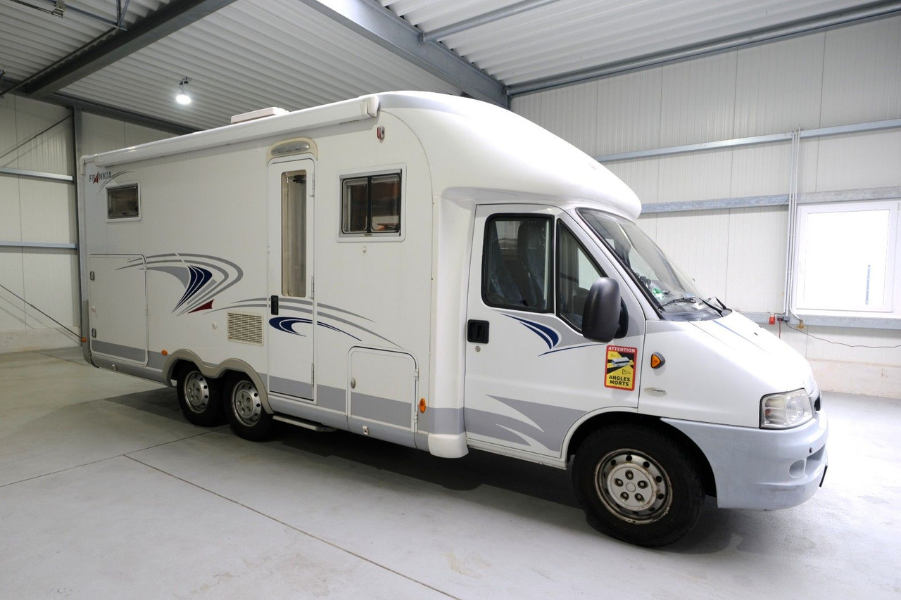 Frankia T 730 BD Comfort Class/Automatik/Festbett/Klima - Pusiau integruotas kemperis: foto 2 Frankia T 730 BD Comfort Class/Automatik/Festbett/Klima - Pusiau integruotas kemperis: foto 2