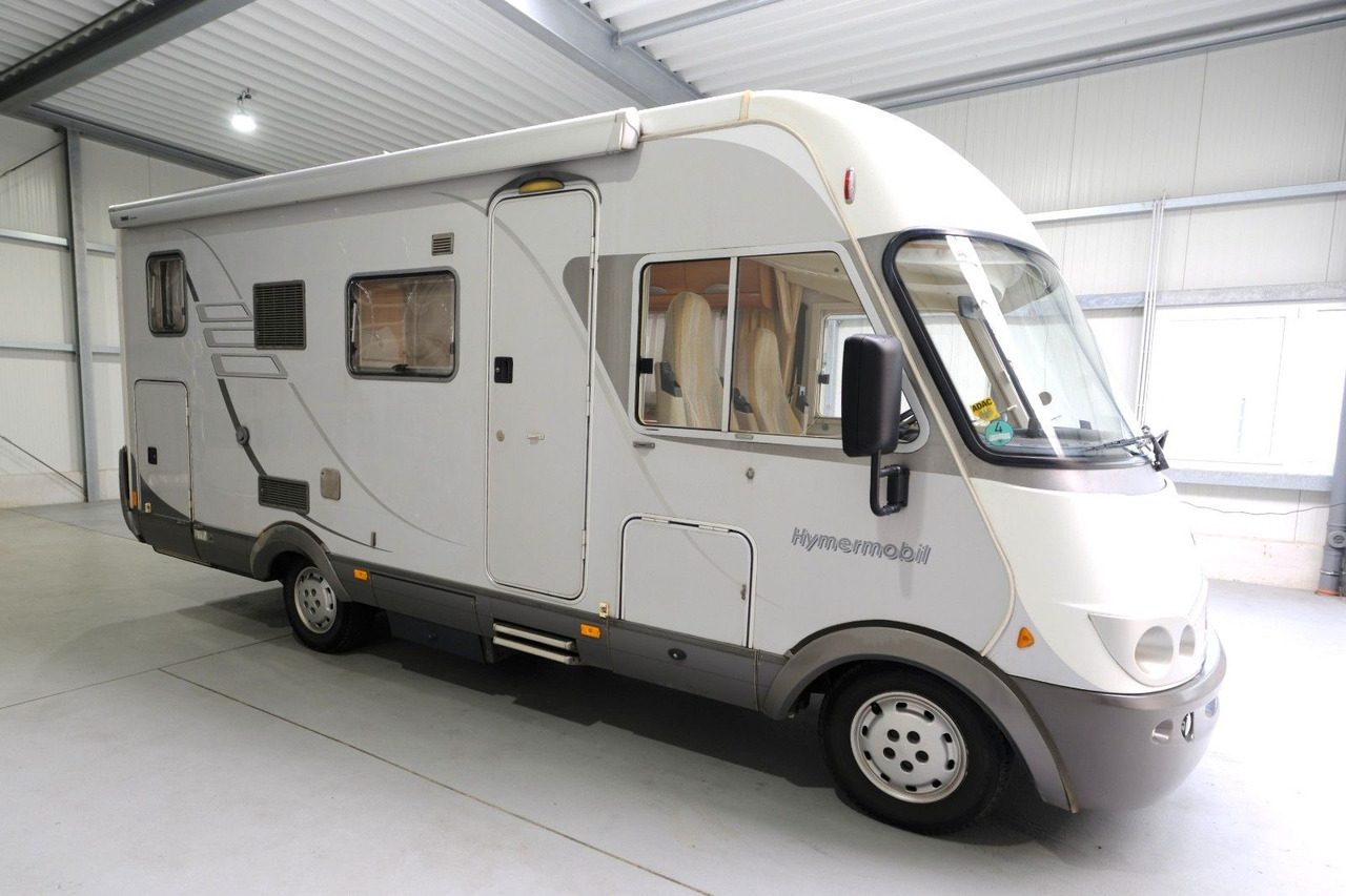 HYMER / ERIBA / HYMERCAR B 524/Festbett+Hubbett/Klima/Solar/DPF/Garage - Integruotas kemperis: foto 2 HYMER / ERIBA / HYMERCAR B 524/Festbett+Hubbett/Klima/Solar/DPF/Garage - Integruotas kemperis: foto 2