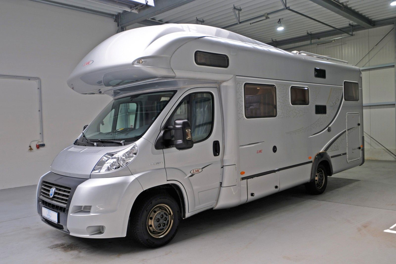 LMC Liberty A 700 G/ Festbett/Garage/6 Schlafplätze - Alkovenas: foto 2 LMC Liberty A 700 G/ Festbett/Garage/6 Schlafplätze - Alkovenas: foto 2