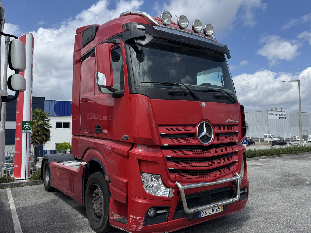 Mercedes Actros 510 1851 - Vilkikas: foto 1 Mercedes Actros 510 1851 - Vilkikas: foto 1