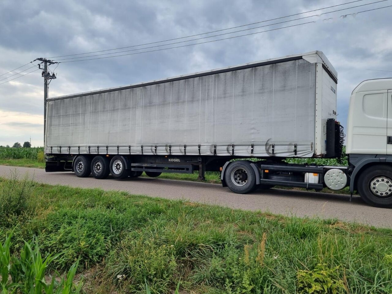 Kögel - Tentinė puspriekabė: foto 2 Kögel - Tentinė puspriekabė: foto 2