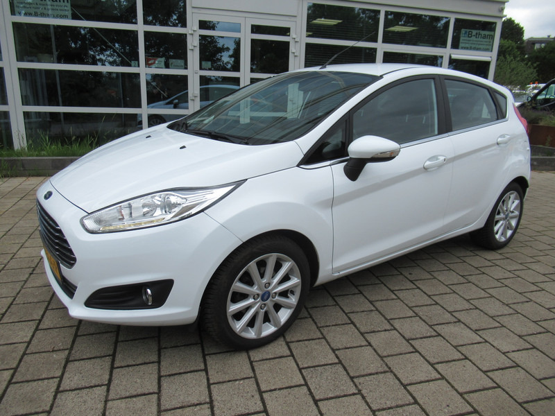 Ford Fiesta 1.0 EcoBoost 74KW Titanium 5-deurs - Hečbekas: foto 2 Ford Fiesta 1.0 EcoBoost 74KW Titanium 5-deurs - Hečbekas: foto 2