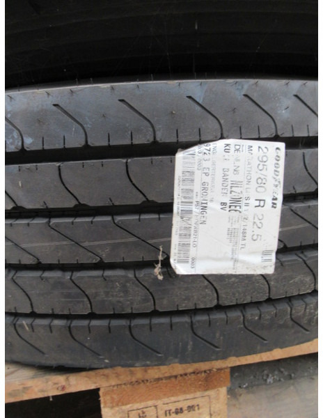 Goodyear 295/80 R 22.5 (DAF) - Padanga - Sunkvežimis: foto 4 Goodyear 295/80 R 22.5 (DAF) - Padanga - Sunkvežimis: foto 4