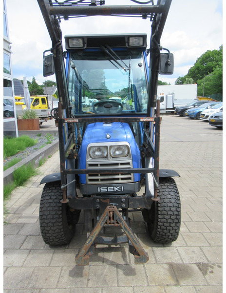 Iseki TF321H 4x4 + Cabine + Voorlader + Fronthef - Traktorius: foto 4 Iseki TF321H 4x4 + Cabine + Voorlader + Fronthef - Traktorius: foto 4