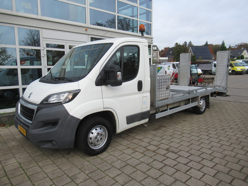 Peugeot Boxer 335 2.0 HDI 96KW L4 Oprijwagen Machinetransporter - Komercinis automobilis: foto 2 Peugeot Boxer 335 2.0 HDI 96KW L4 Oprijwagen Machinetransporter - Komercinis automobilis: foto 2