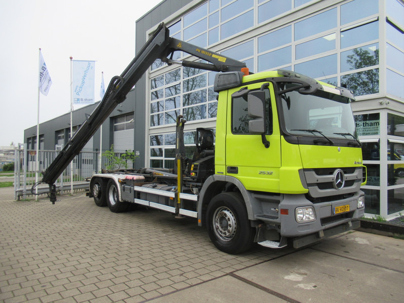Mercedes-Benz Actros 2532 LTNLA 6X2 Hooklift + Crane, Haak - Kraan - Hook-lift sunkvežimis, Sunkvežimis su kranu: foto 3 Mercedes-Benz Actros 2532 LTNLA 6X2 Hooklift + Crane, Haak - Kraan - Hook-lift sunkvežimis, Sunkvežimis su kranu: foto 3