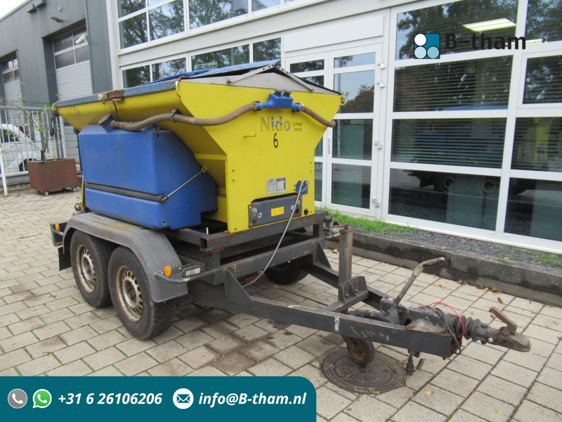 NIDO AWK 2500-1 Stratos B11L-18 ACLN280 1,1M3 + 500L Zoutstrooier Salzstreuer - Smėlio/ Druskos barstytuvas: foto 1 NIDO AWK 2500-1 Stratos B11L-18 ACLN280 1,1M3 + 500L Zoutstrooier Salzstreuer - Smėlio/ Druskos barstytuvas: foto 1