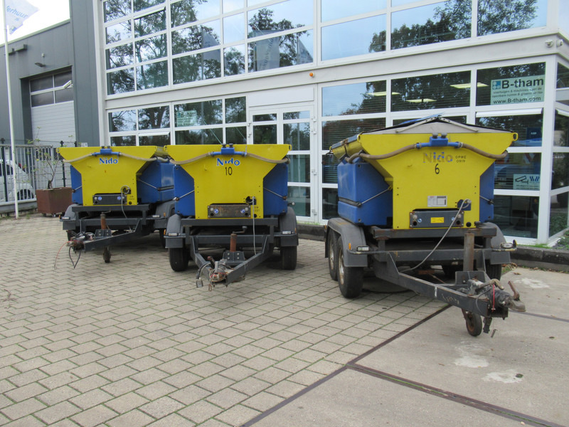 NIDO AWK 2500-1 Stratos B11L-18 ACLN280 1,1M3 + 500L Zoutstrooier Salzstreuer - Smėlio/ Druskos barstytuvas: foto 3 NIDO AWK 2500-1 Stratos B11L-18 ACLN280 1,1M3 + 500L Zoutstrooier Salzstreuer - Smėlio/ Druskos barstytuvas: foto 3