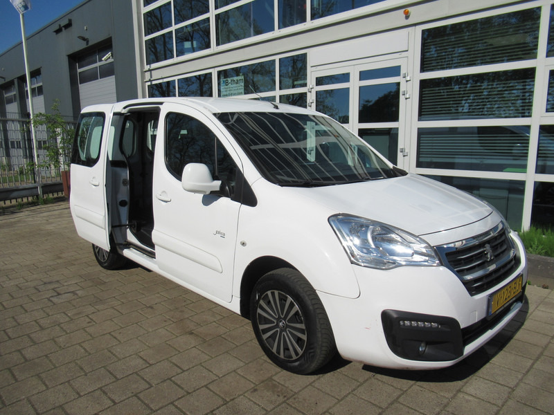 Peugeot Partner 120 1.6 BlueHDi 73KW L1Pro Automaat Galicia - Mažas furgonas: foto 4 Peugeot Partner 120 1.6 BlueHDi 73KW L1Pro Automaat Galicia - Mažas furgonas: foto 4