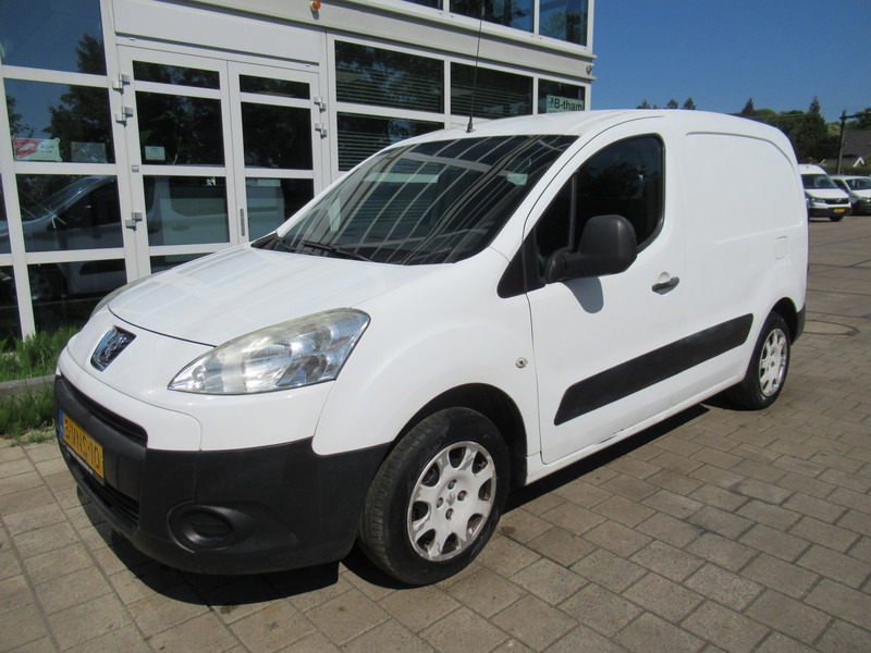 Peugeot Partner 122 1.6 HDI L1 XT Pro+ AIRCO 3-Zitpl./Seats - Mažas furgonas: foto 2 Peugeot Partner 122 1.6 HDI L1 XT Pro+ AIRCO 3-Zitpl./Seats - Mažas furgonas: foto 2