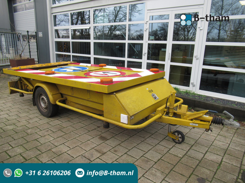 Trias SW15U2B Actiewagen Signaalwagen - Priekaba: foto 1 Trias SW15U2B Actiewagen Signaalwagen - Priekaba: foto 1