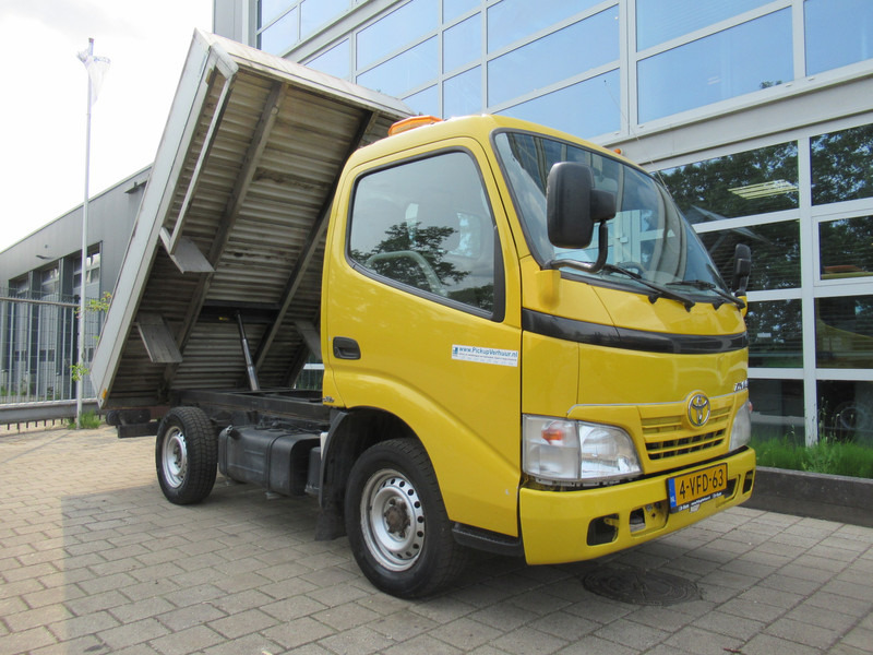 Toyota Dyna 100 3.0 D-4D 80KW kipper - Tipper - Mažas savivartis: foto 3 Toyota Dyna 100 3.0 D-4D 80KW kipper - Tipper - Mažas savivartis: foto 3