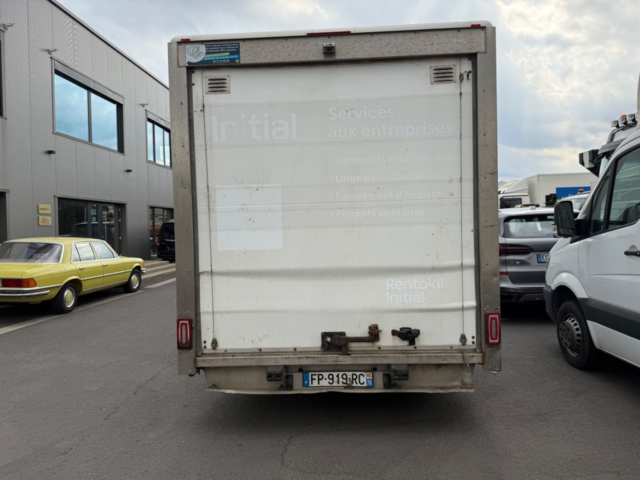 Renault Master III Koffer/Hebebühne/Klima/Kamera - Furgonas su krovinių dėže: foto 4 Renault Master III Koffer/Hebebühne/Klima/Kamera - Furgonas su krovinių dėže: foto 4