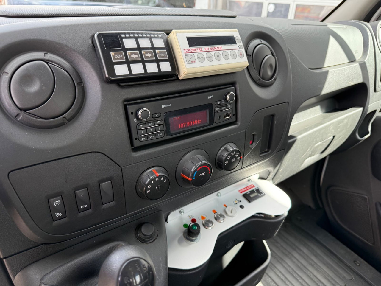 Autobokštelio Renault Master III Steiger Klubb K26 / 11,2m / 200Kg: foto 12