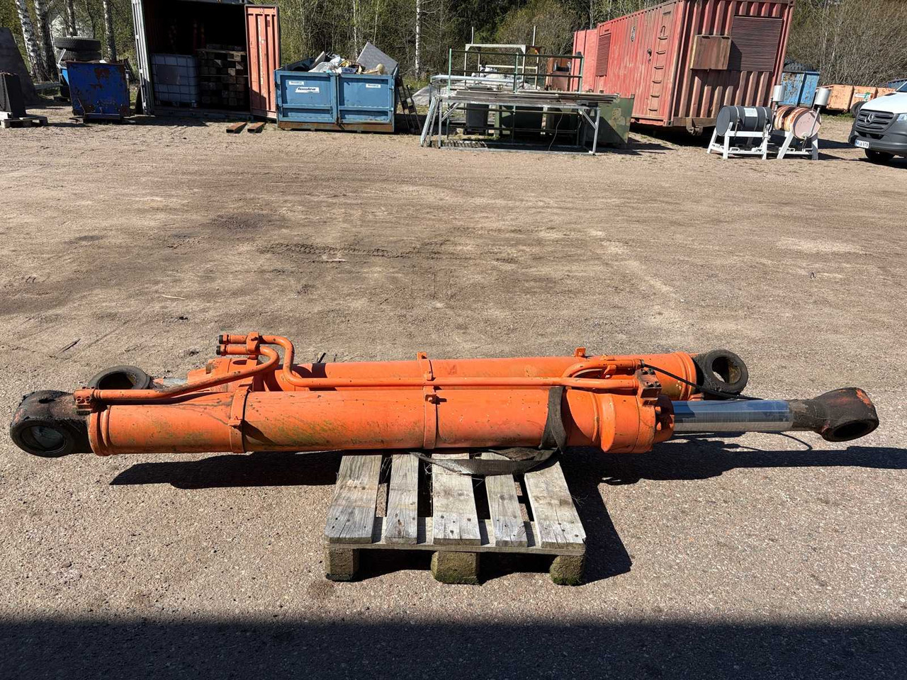 Hitachi ZX650 LHC Boom Cylinders 2 pcs - Hidraulinis cilindras: foto 5 Hitachi ZX650 LHC Boom Cylinders 2 pcs - Hidraulinis cilindras: foto 5