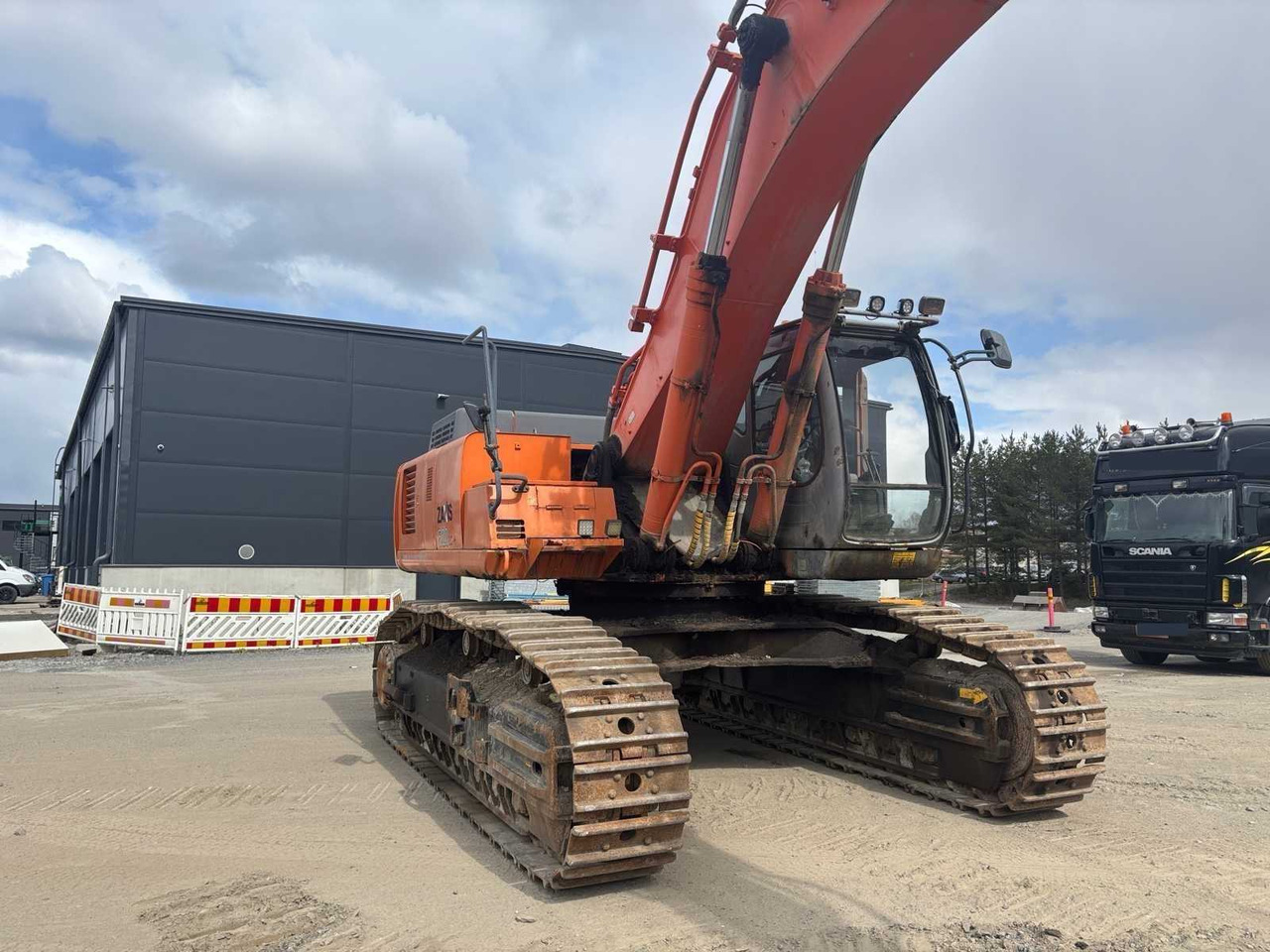Hitachi Zaxis 520 LV-H crawler excavator - Vikšrinis ekskavatorius: foto 4 Hitachi Zaxis 520 LV-H crawler excavator - Vikšrinis ekskavatorius: foto 4