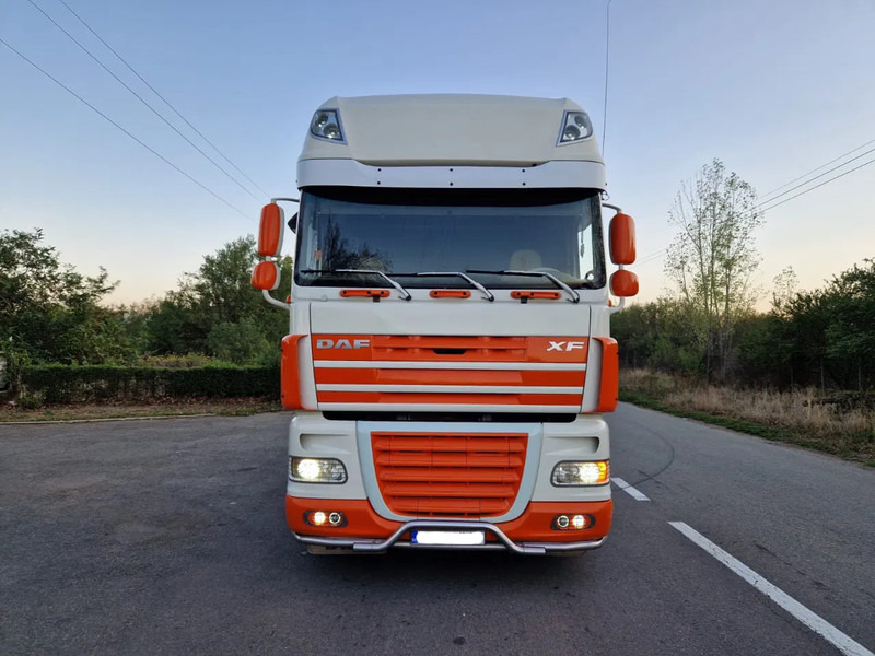 DAF XF 105.460 Manual - Terminalų vilkikas: foto 1 DAF XF 105.460 Manual - Terminalų vilkikas: foto 1