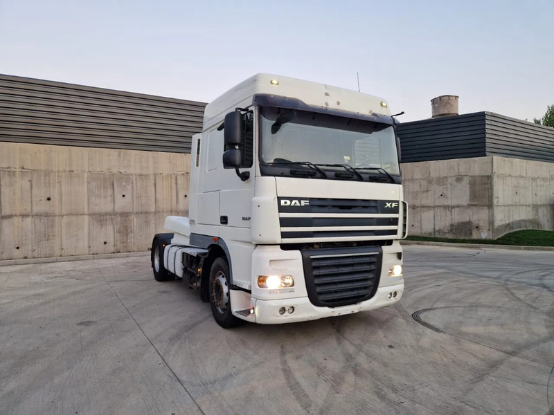 DAF XF 105.460 - Terminalų vilkikas: foto 2 DAF XF 105.460 - Terminalų vilkikas: foto 2