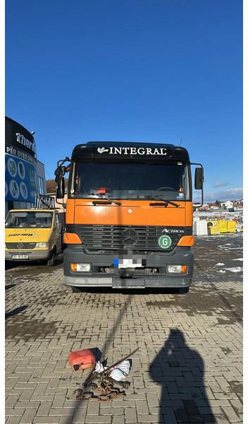 Mercedes-Benz Actros 1840 - Terminalų vilkikas: foto 1 Mercedes-Benz Actros 1840 - Terminalų vilkikas: foto 1