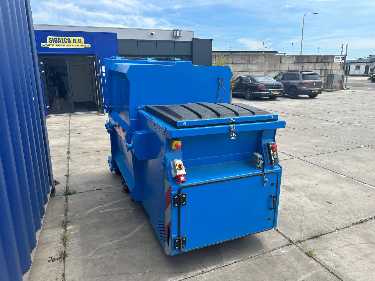Sidalco Mini pers nat afval 2.5 m3 - Keičiamas kėbulas - šiukšliavežias: foto 2 Sidalco Mini pers nat afval 2.5 m3 - Keičiamas kėbulas - šiukšliavežias: foto 2