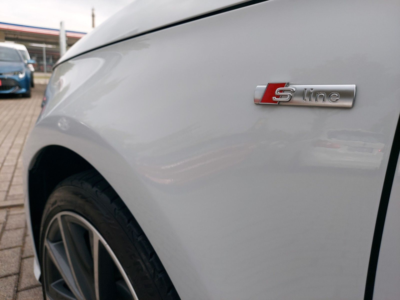 Audi A1 Sportback sport S-Line Pano Bose Xenon DAB - Sedanas: foto 4 Audi A1 Sportback sport S-Line Pano Bose Xenon DAB - Sedanas: foto 4