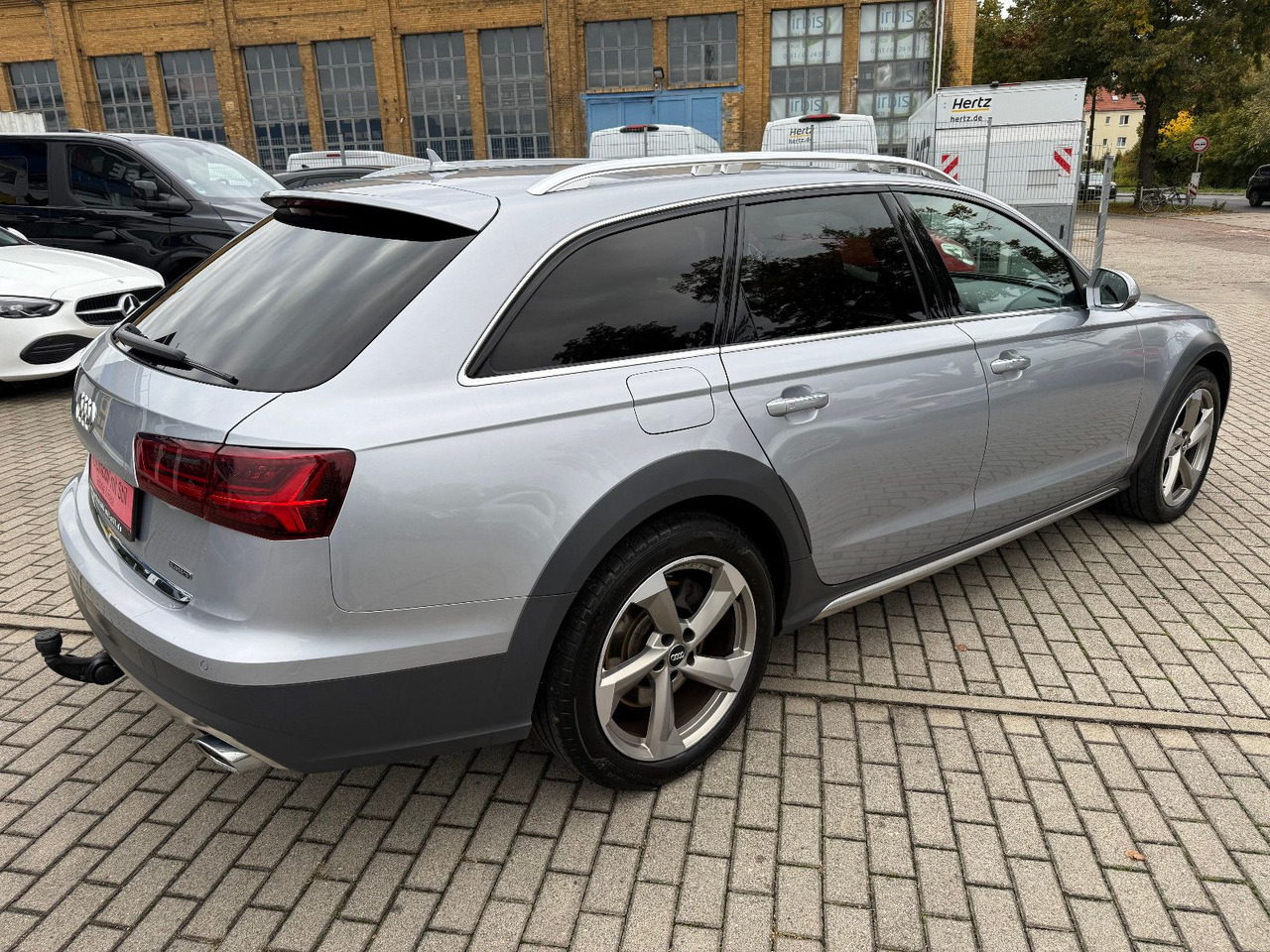 Audi A6 Allroad quattro 3.0 TDI LED LASER NAVI ALCANT - Universalas: foto 4 Audi A6 Allroad quattro 3.0 TDI LED LASER NAVI ALCANT - Universalas: foto 4