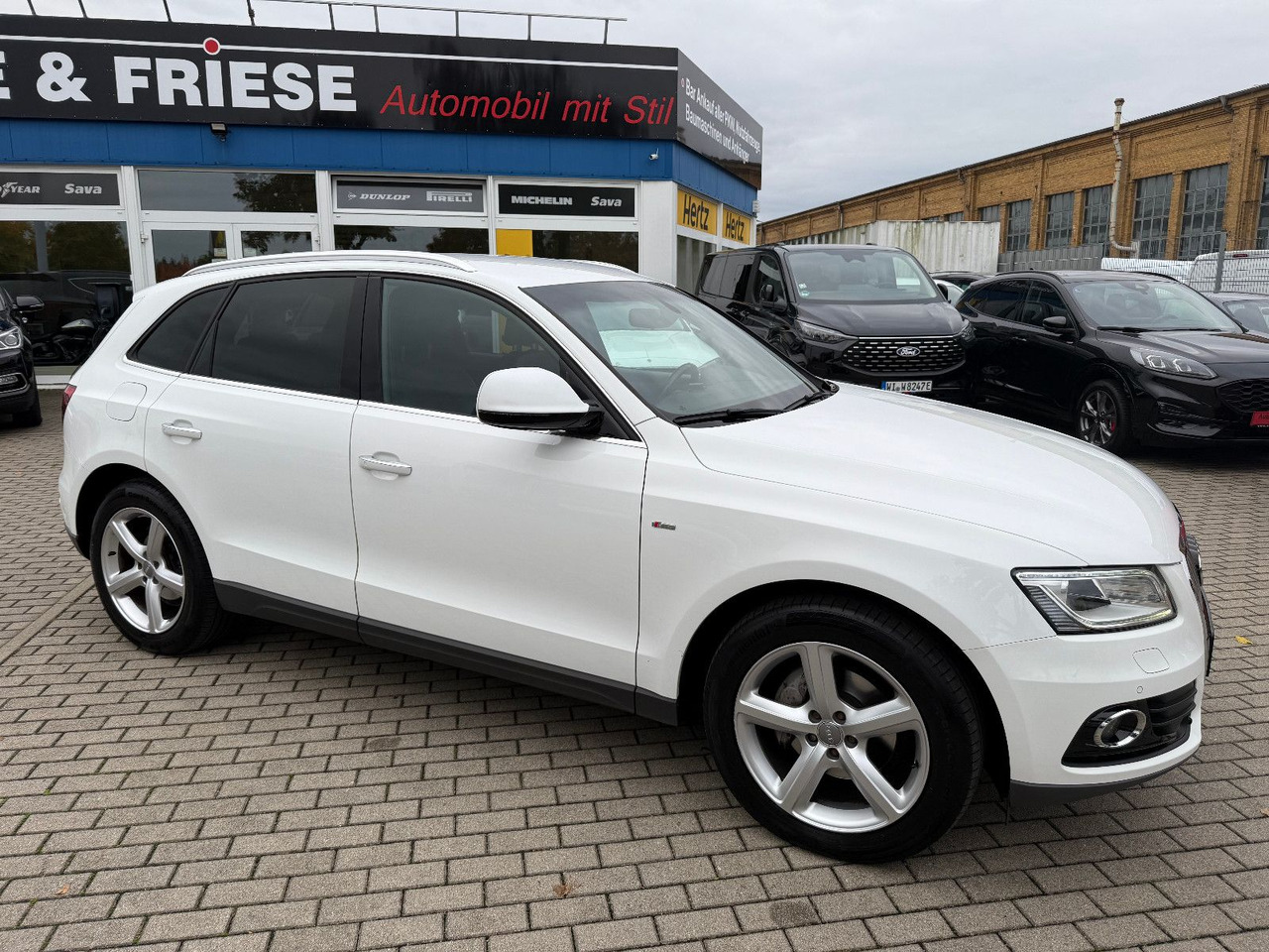 Audi Q5 2.0 TDI CLEAN DIESEL S -LINE XENON LED ACC - Visureigis: foto 4 Audi Q5 2.0 TDI CLEAN DIESEL S -LINE XENON LED ACC - Visureigis: foto 4