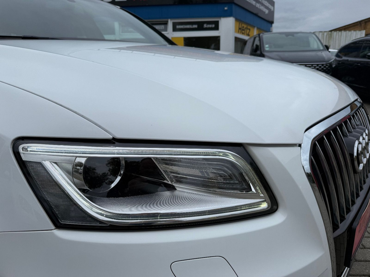 Audi Q5 2.0 TDI CLEAN DIESEL S -LINE XENON LED ACC - Visureigis: foto 3 Audi Q5 2.0 TDI CLEAN DIESEL S -LINE XENON LED ACC - Visureigis: foto 3