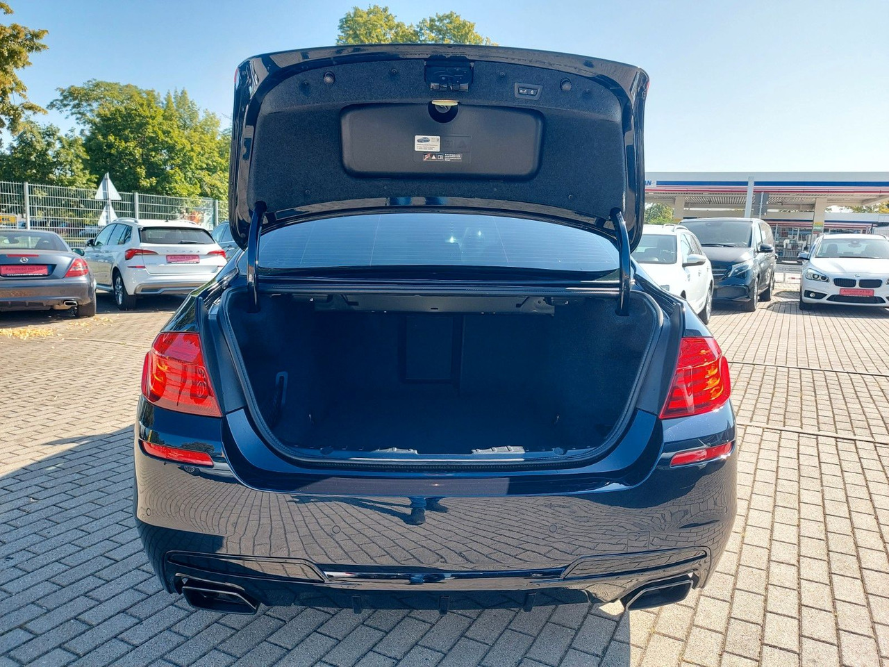 Sedanas BMW 550i Limousine Autom. M-Sport HUD Glasdach H&K: foto 6