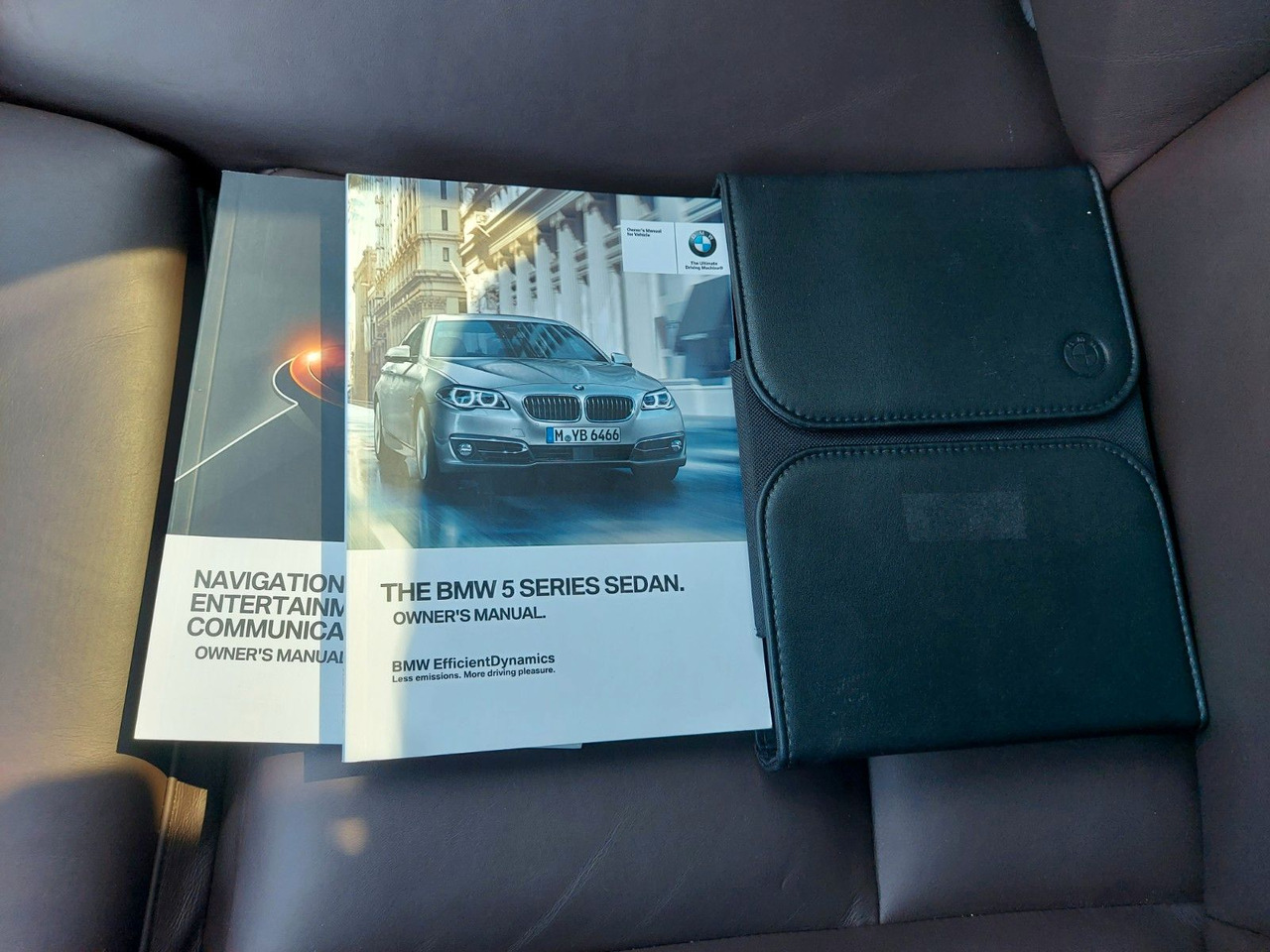 Sedanas BMW 550i Limousine Autom. M-Sport HUD Glasdach H&K: foto 28