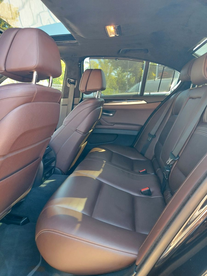 Sedanas BMW 550i Limousine Autom. M-Sport HUD Glasdach H&K: foto 22