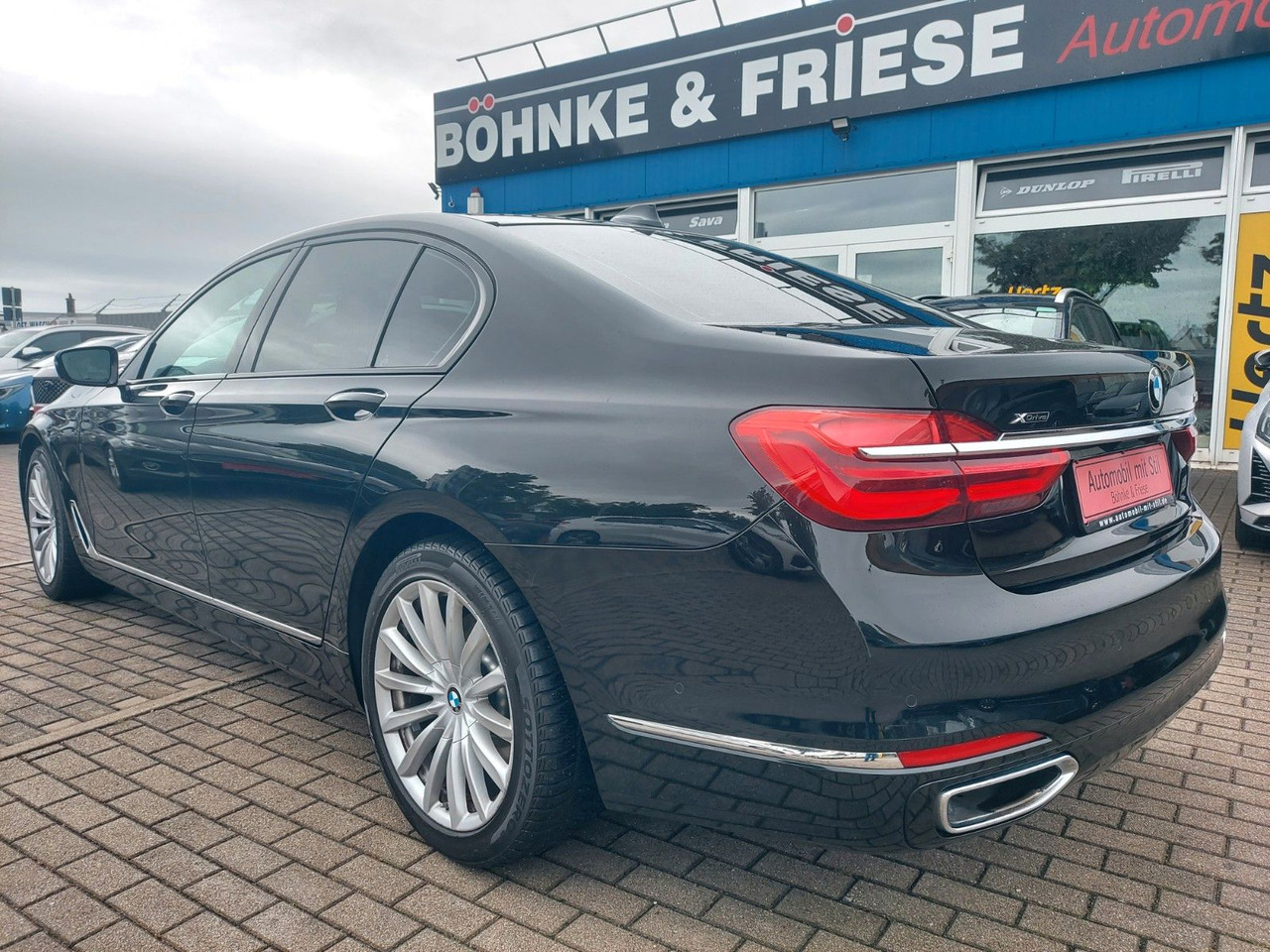 BMW 740 Baureihe 7 Lim 740 d xDrive Glasdach ACC - Sedanas: foto 4 BMW 740 Baureihe 7 Lim 740 d xDrive Glasdach ACC - Sedanas: foto 4