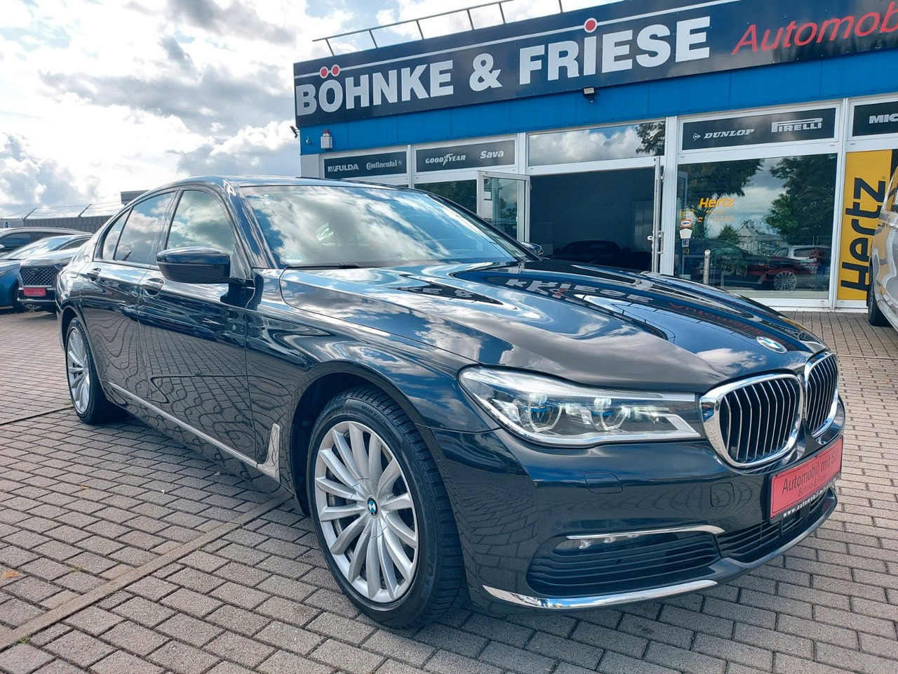 BMW 740 Baureihe 7 Lim 740 d xDrive Glasdach ACC - Sedanas: foto 1 BMW 740 Baureihe 7 Lim 740 d xDrive Glasdach ACC - Sedanas: foto 1