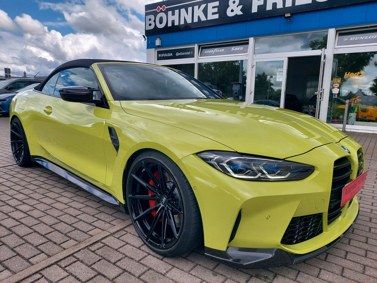 BMW M4 Cabrio G83 xDrive Competition M-Sport H&K - Lengvasis automobilis: foto 3 BMW M4 Cabrio G83 xDrive Competition M-Sport H&K - Lengvasis automobilis: foto 3