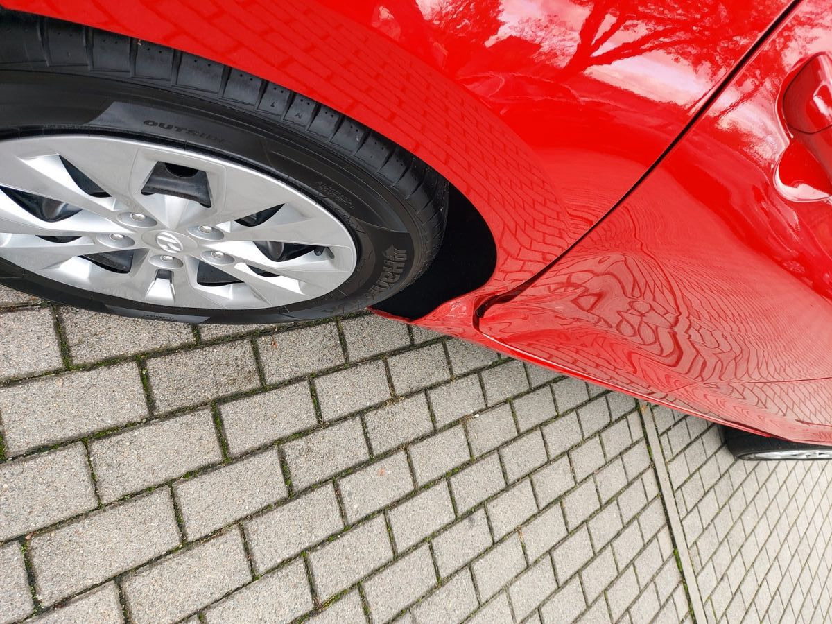 Hyundai i30 cw Pure Klima Spurasssist 8x Räder - Universalas: foto 3 Hyundai i30 cw Pure Klima Spurasssist 8x Räder - Universalas: foto 3