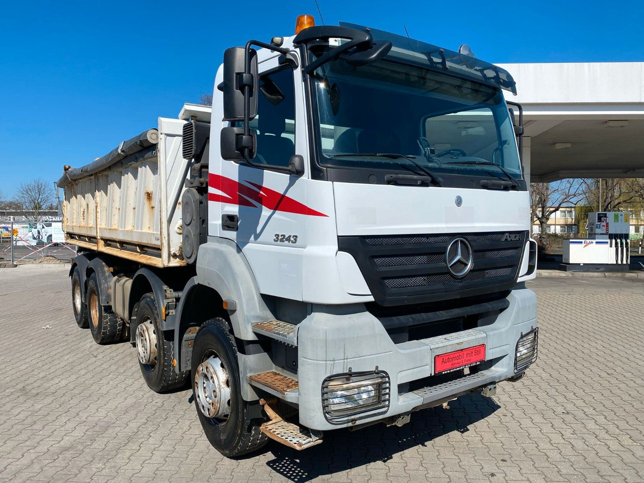 Mercedes-Benz Axor 2 C 4-Achser 3243 8x4 Kipp RETARDER MEILLER - Savivartis sunkvežimis: foto 4 Mercedes-Benz Axor 2 C 4-Achser 3243 8x4 Kipp RETARDER MEILLER - Savivartis sunkvežimis: foto 4