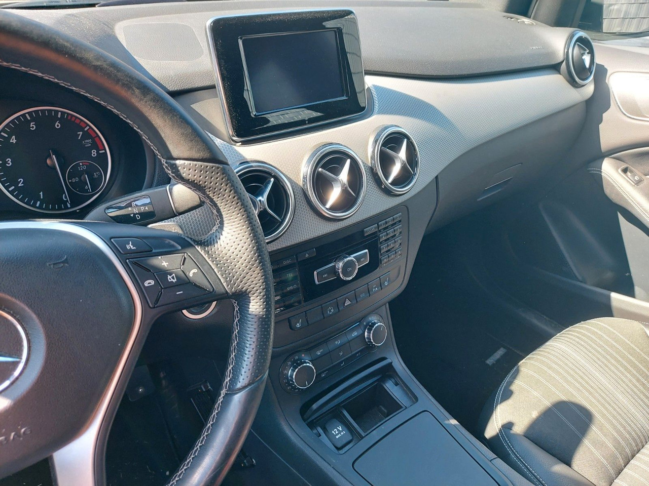 Sedanas Mercedes-Benz B 180 B -Klasse B 180 Autom. Xenon Navi: foto 9