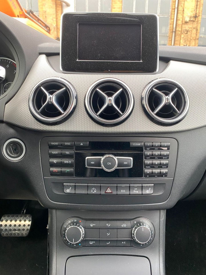 Sedanas Mercedes-Benz B 180 B -Klasse B 180 Autom. Xenon Navi: foto 15