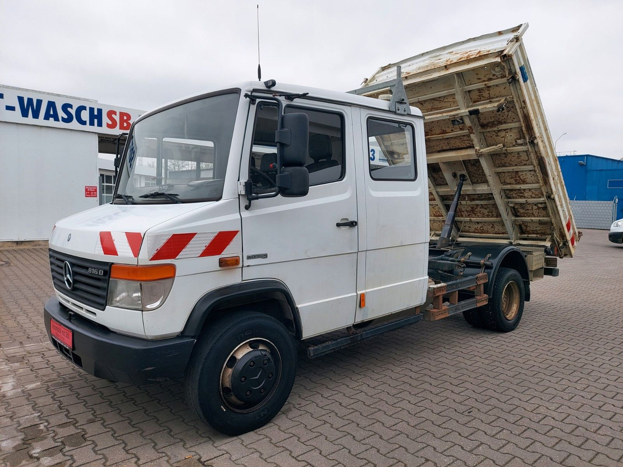 Mercedes-Benz VARIO 816D DOKA DREISEITEN KIPPER MEILLER - Mažas savivartis, Komercinis automobilis su dviguba kabina: foto 3 Mercedes-Benz VARIO 816D DOKA DREISEITEN KIPPER MEILLER - Mažas savivartis, Komercinis automobilis su dviguba kabina: foto 3