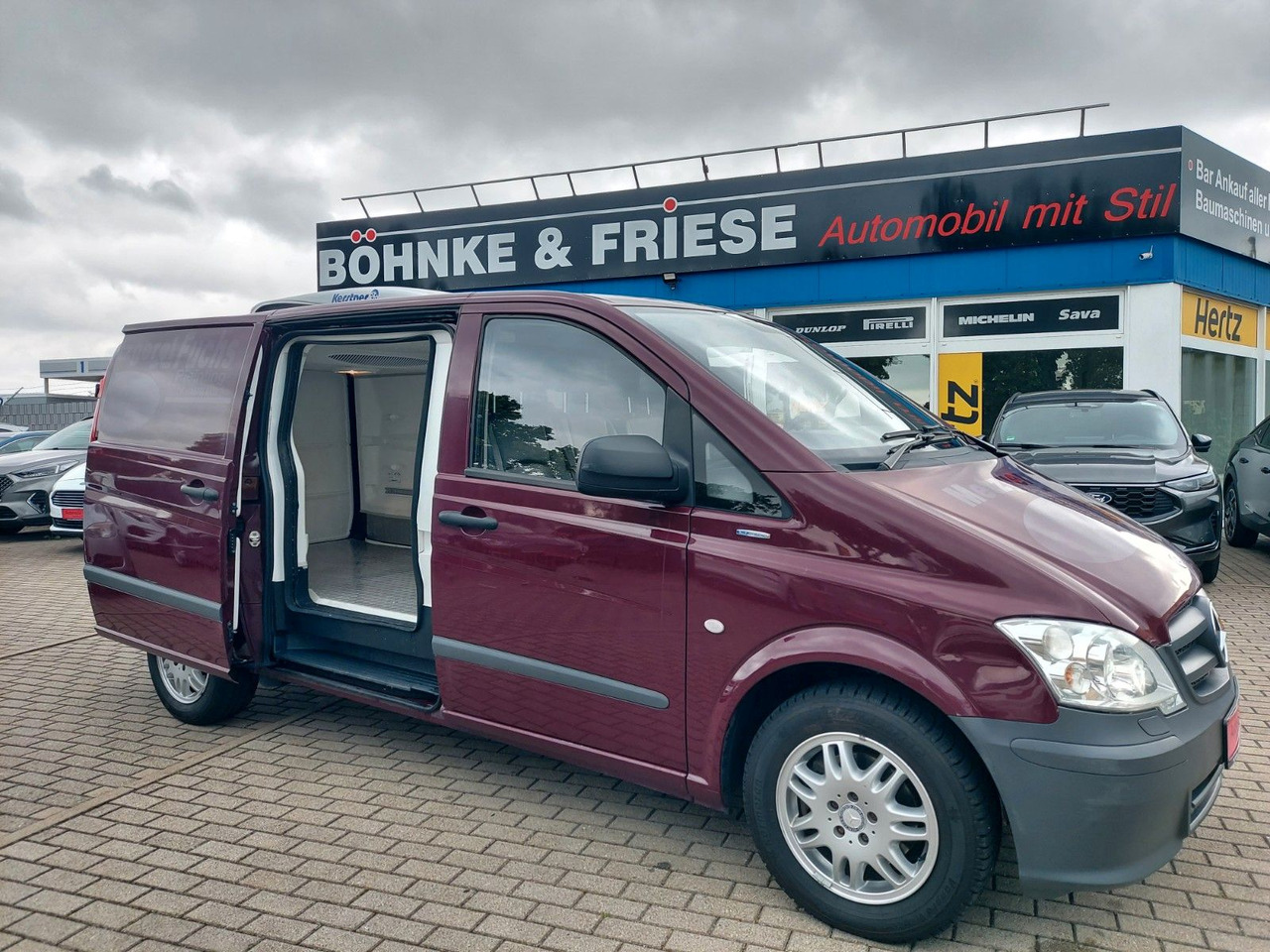 Mercedes-Benz Vito 116 CDI Lang Kühler Cooler KERSTNER 220V - Furgonas šaldytuvas: foto 1 Mercedes-Benz Vito 116 CDI Lang Kühler Cooler KERSTNER 220V - Furgonas šaldytuvas: foto 1
