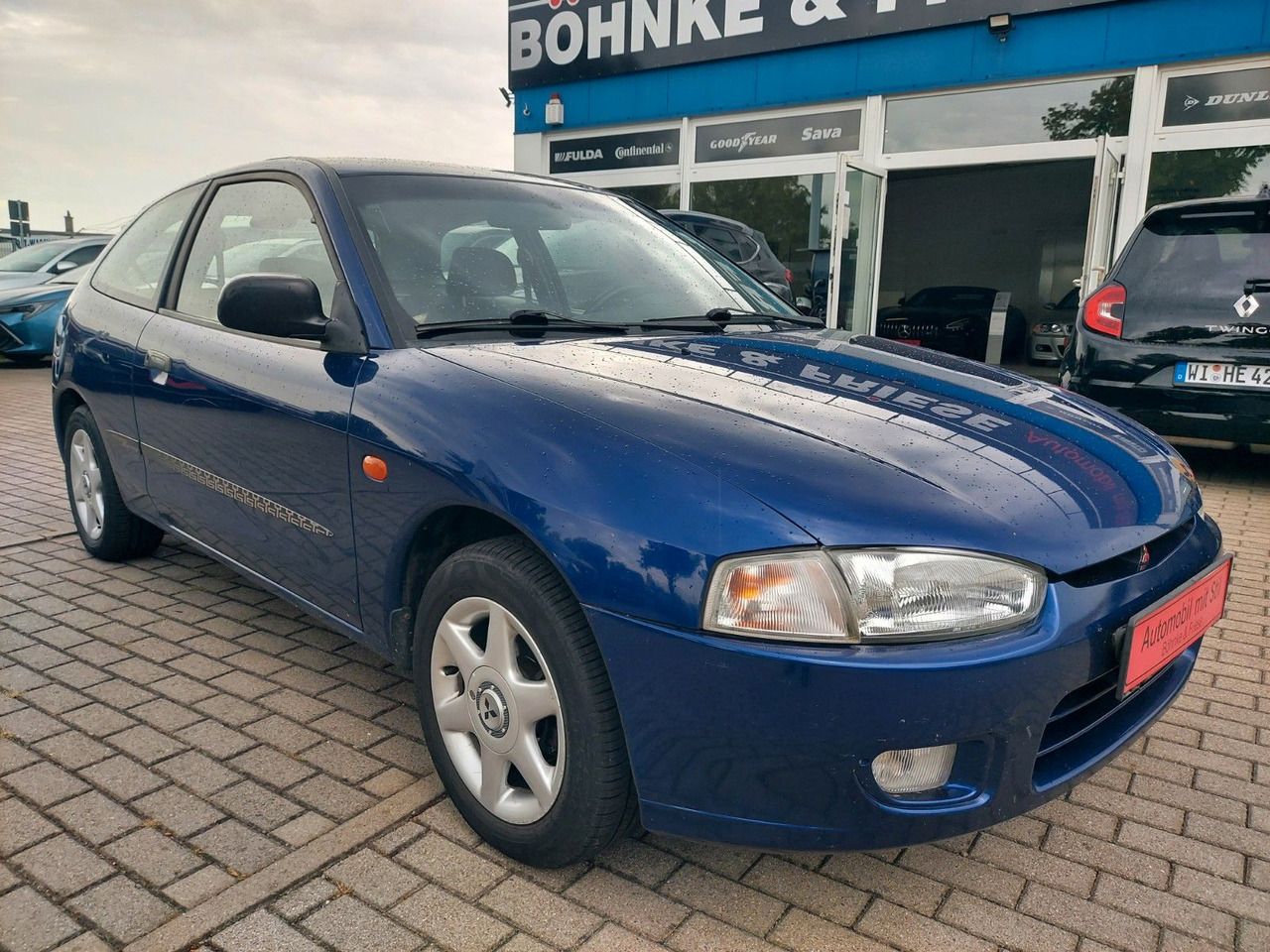 Mitsubishi Colt GLX Klima el. Fenster/Spiegel Radio 8xRäder - Sedanas: foto 1 Mitsubishi Colt GLX Klima el. Fenster/Spiegel Radio 8xRäder - Sedanas: foto 1