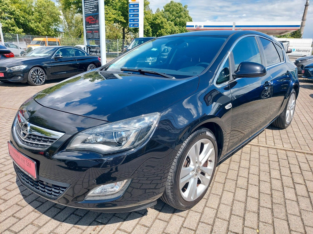 Opel Astra J Lim. 5-trg. Innovation Xenon Navi Sitzhe - Sedanas: foto 4 Opel Astra J Lim. 5-trg. Innovation Xenon Navi Sitzhe - Sedanas: foto 4