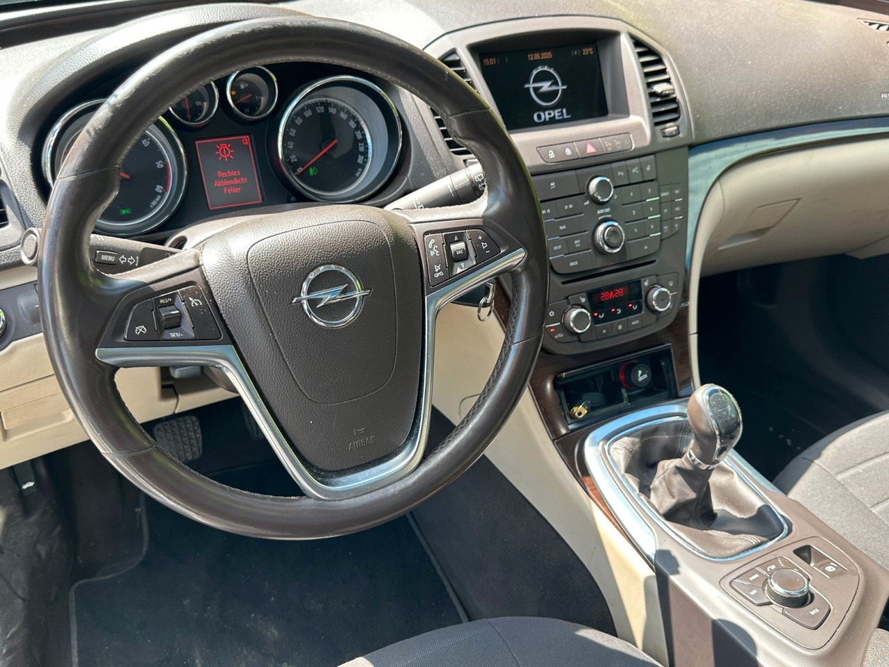 Opel Insignia Sports Tourer 2.0 CDTI eco 118 S/S - Lengvasis automobilis: foto 4 Opel Insignia Sports Tourer 2.0 CDTI eco 118 S/S - Lengvasis automobilis: foto 4