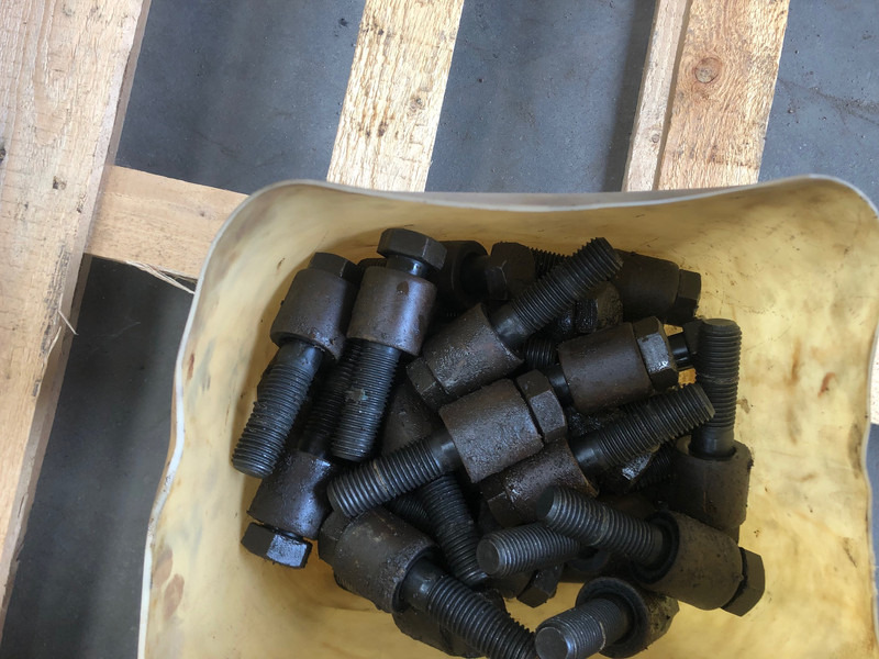 Caterpillar 330/336 Slewring OEM 3530487 - Pasukimo žiedas - Statybinė technika: foto 4 Caterpillar 330/336 Slewring OEM 3530487 - Pasukimo žiedas - Statybinė technika: foto 4